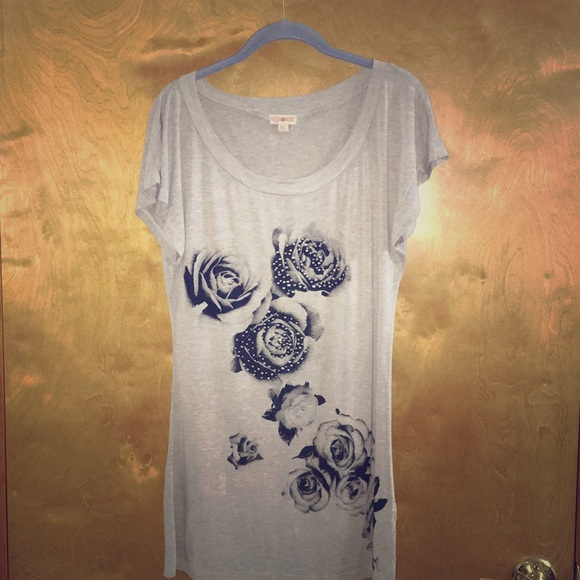 Grey/Black Rose Printed Long Top - Picture 1 of 8